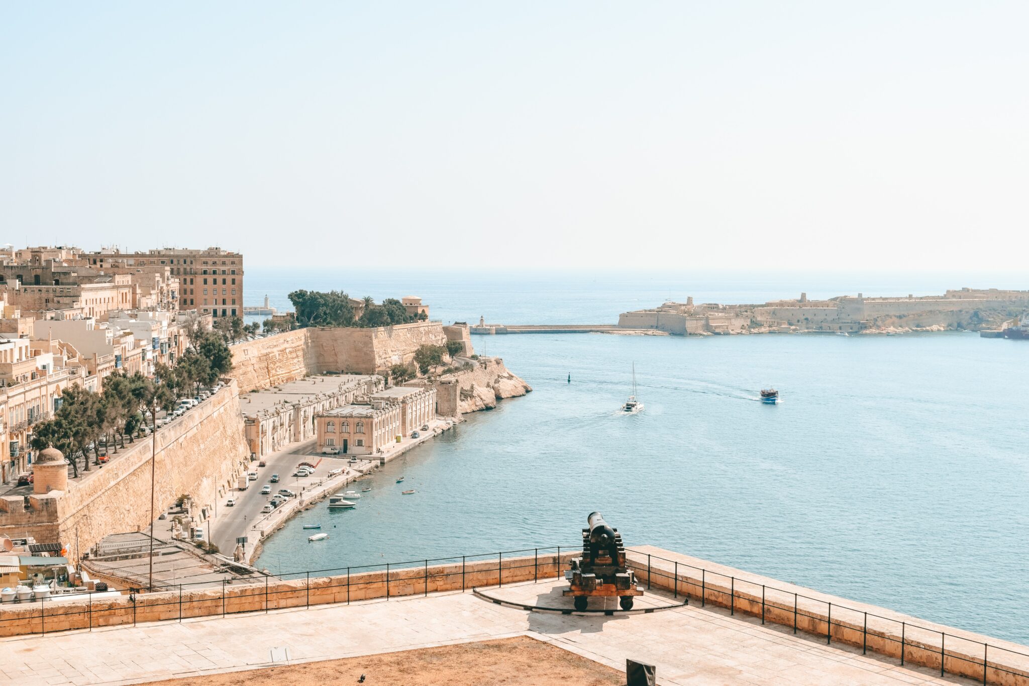 Upper-Barrakka-Gardens-Valetta-Malta-2048×1365